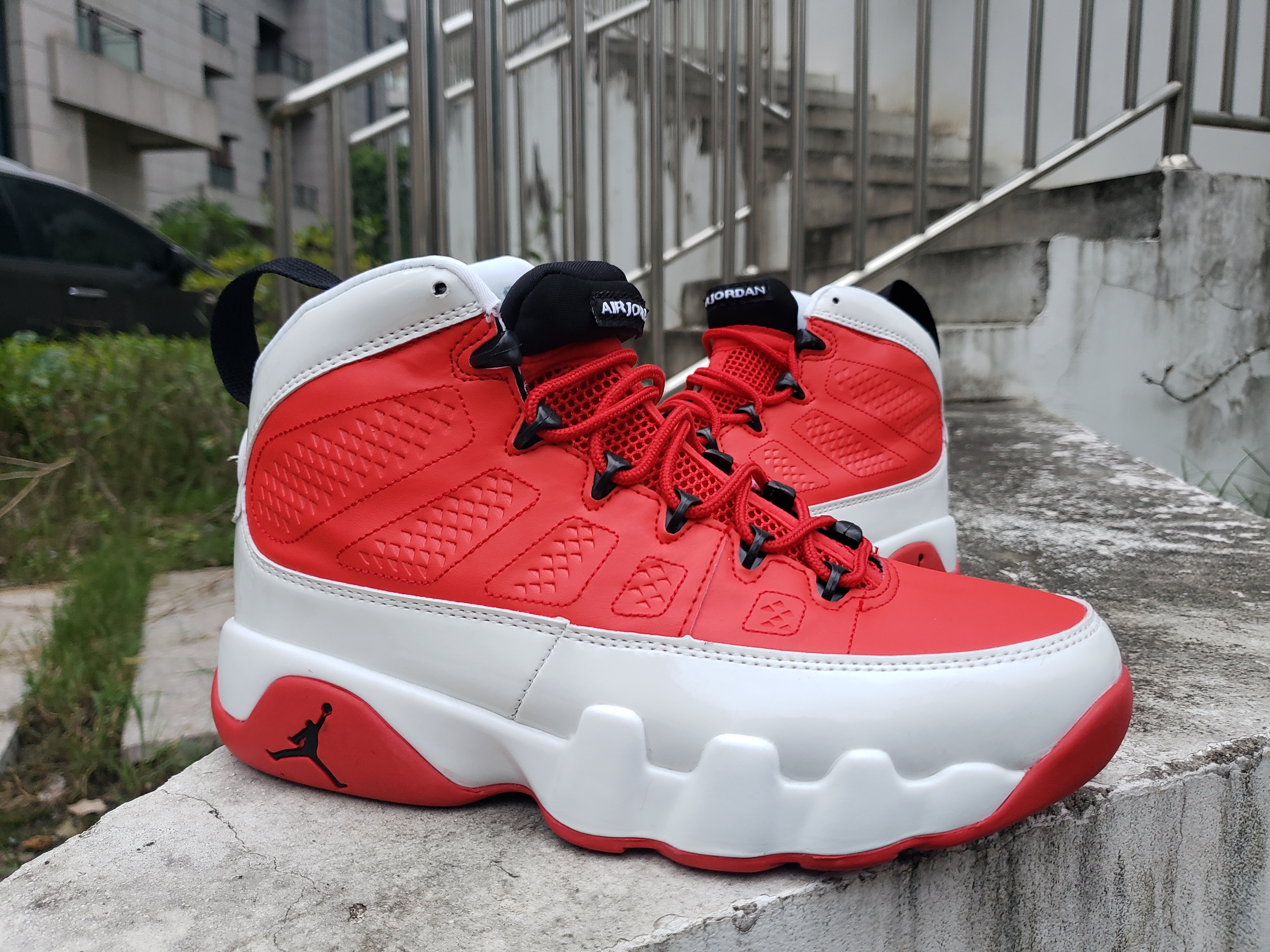 Air Jordan 9 Red White